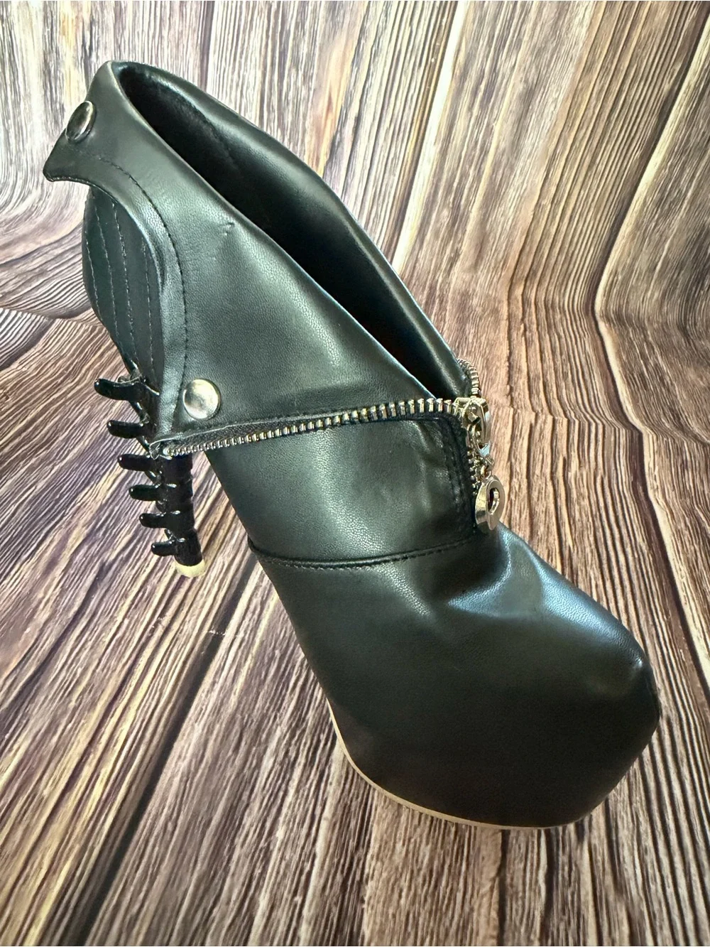 Show Story Platform Ankle Booties With Skeletal Spine Shaped Heel Size 8.5